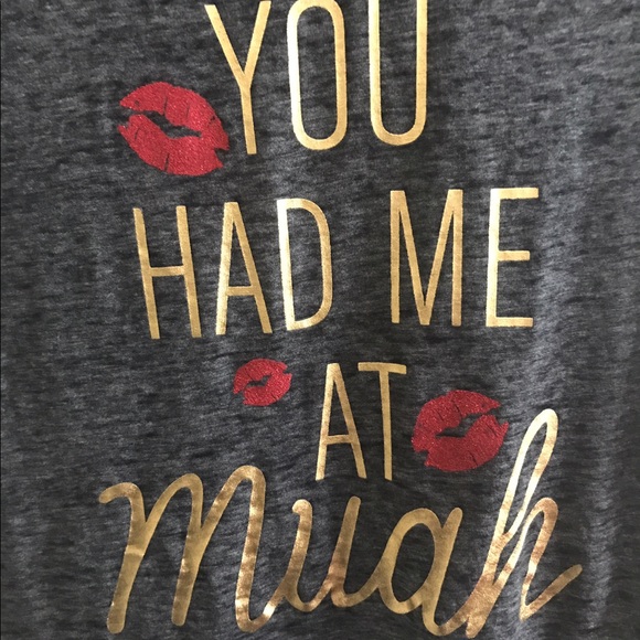 Rocker Girl Sz M Juniors T-Shirt V-Neck Dark Gray NWOT “You had me at muah” - Picture 5 of 8